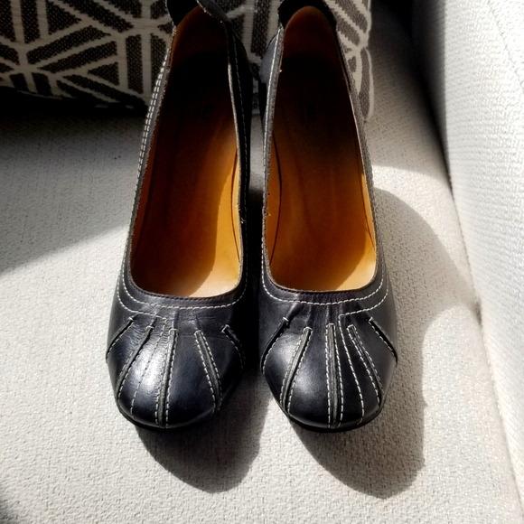 Brazilian leather wedges - Picture 7 of 7